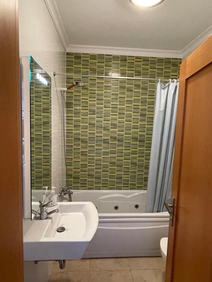 Lucas House 3 - Garden Apartment ลากอส ภายนอก รูปภาพ