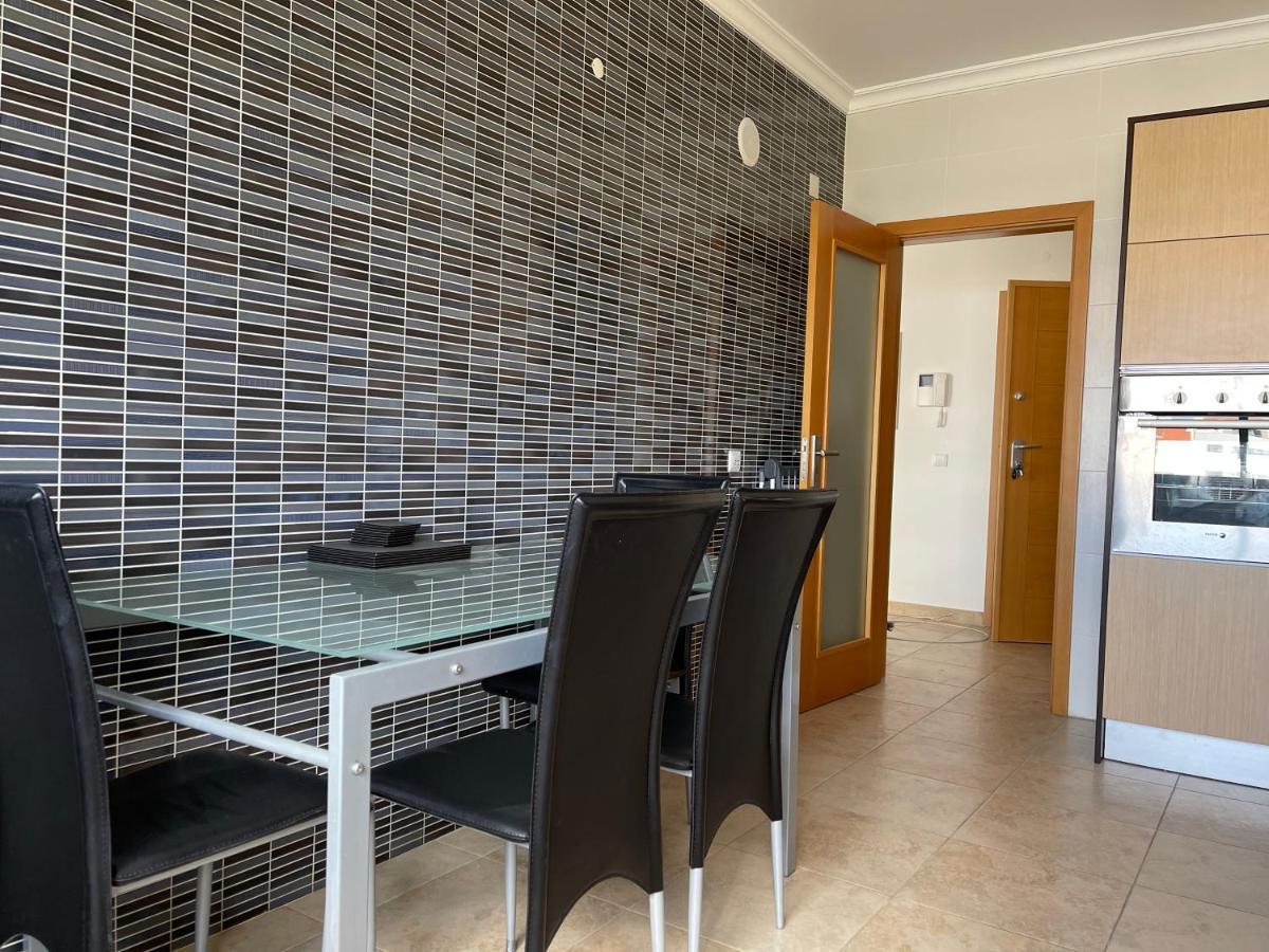 Lucas House 3 - Garden Apartment ลากอส ภายนอก รูปภาพ