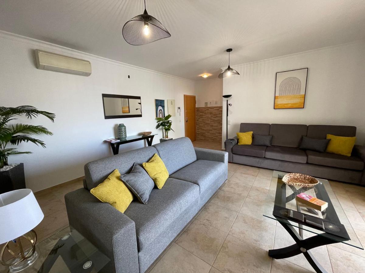 Lucas House 3 - Garden Apartment ลากอส ภายนอก รูปภาพ